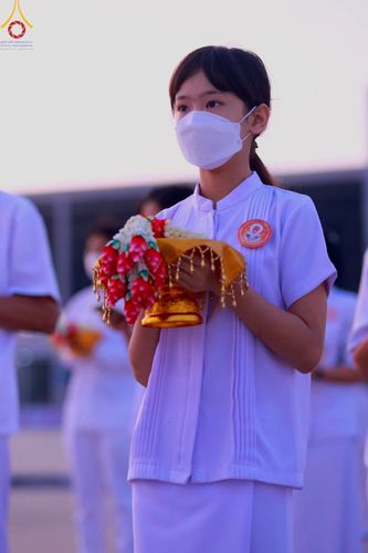 ภาพ No.101402:พิธีเวียนประทักษิณ, พิธีวันทาเจดีย์, พิธีขอขมาและมอบผ้าไตร ในโครงการอุปสมบทหมู่ รุ่นบูชาธรรมมหาปูชนียาจารย์ ณ วัดพระธรรมกาย ในวันที่ 9 ธันวาคม พ.ศ. 2566