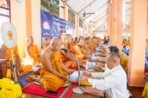 ภาพ No.293393:วันที่ 12 มกราคม พ.ศ. 2569 พิธีทอดผ้าป่าทำนุบำรุงศาสนสถาน ณ วัดผาสุการาม อ.บางเลน จ.นครปฐม ในโครงการธรรมยาตรา กตัญญูบูชา มหาปูชนียาจารย์ พระมงคลเทพมุนี(สด จนฺทสโร) พระผู้ปราบมาร อนุสรณ์สถาน 7 แห่ง ปีที่ 14