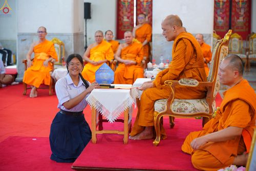 ภาพ No.289050:วันพุธที่ 17 ธันวาคม พ.ศ.2568 กิจกรรมเยาวชนไทยรวมใจทำความดี "เด็กดีมหานคร ต้นแบบด้านศีลธรรม" แข่งขันสอบตอบปัญหาศีลธรรมในพระพุทธศาสนา ครั้งที่ 7 และวันรวมพลังเด็กดี V-Star ประจำปี 2568 ณ วัดมหาธาตุยุวราชรังสฤษฎิ์ราชวรมหาวิหาร กรุงเทพมหานคร