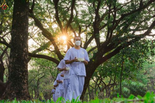 ภาพ No.80079:พิธีตัดปอยผมและปลงผมนาคธรรมทายาท โครงการอุปสมบทหมู่ธรรมทายาท พุทธศาสตร์สากลรุ่นที่ 7 (ภาคฤดูร้อน) วันอาทิตย์ที่ 9 เมษายน พ.ศ.2566