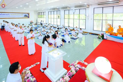 ภาพ No.78162:พิธีเจริญพระพุทธมนต์ สมโภชดวงแก้ว  " ดวงตะวันแห่งเกาหลี "  ดวงแก้ว "บริกรรมนิมิต" เพื่อการเข้าถึงธรรม  วันเสาร์ที่ 18 มีนาคม พ.ศ.2566  ณ อาคารปลูกศรัทธา วัดพระธรรมกาย