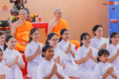 ภาพ No.284593:วันพุธที่ 17  ธันวาคม พ.ศ.2568  พิธีบวชอุบาสิกาแก้ว อินโดนีเซีย ณ ประเทศอินโดนีเซีย