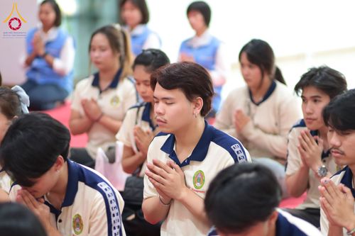 ภาพ No.298752:วันที่ 20 มกราคม พ.ศ. 2569 พิธีทอดผ้าป่าทำนุบำรุงศาสนสถาน ณ วัดไร่ขิง อ.สามพราน จ.นครปฐม ในโครงการธรรมยาตรา กตัญญูบูชา มหาปูชนียาจารย์ พระมงคลเทพมุนี(สด จนฺทสโร) พระผู้ปราบมาร อนุสรณ์สถาน 7 แห่ง ปีที่ 14