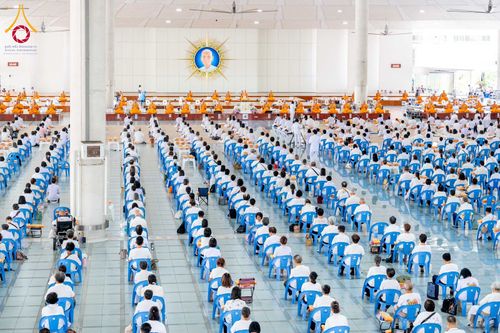 ภาพ No.346129:วันที่ 28 สิงหาคม พ.ศ.2569 พิธีบุพเปตพลี ครั้งที่ 186 ร่วมอุทิศส่วนกุศล แด่หมู่ญาติผู้ล่วงลับไปแล้ว และเป็นปัจจัยสนับสนุน การเผยแผ่พระพุทธศาสนา ณ หอฉันคุณยายอาจารย์ วัดพระธรรมกาย