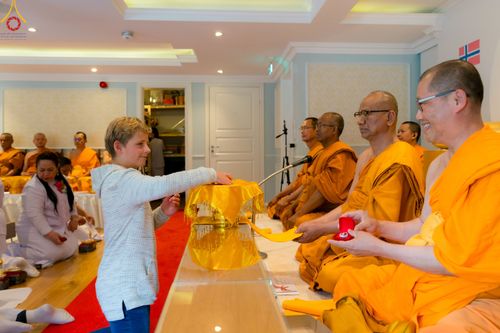 ภาพ No.85604:พิธีทอดผ้าป่าฉลองวัดพระธรรมกายเอกเกอร์ซุน  ในโอกาสสถาปนาครบรอบ 7 ปี  วันอาทิตย์ที่ 30 กรกฎาคม พ.ศ.2566 ณ วัดพระธรรมกายเอกเกอร์ซุน ประเทศนอร์เวย์