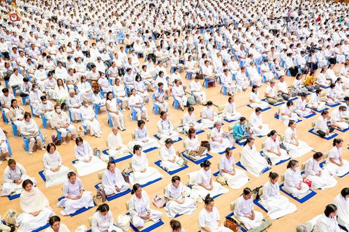 ภาพ No.344360:วันที่ 21-23 สิงหาคม พ.ศ. 2569 สัมมนารวมใจผู้นำบุญ บูชาธรรม 82 ปี หลวงพ่อธัมมชโย รุ่นที่ 1 กฐินสามัคคีทั่วไทย 30,000 วัด โครงการอุปสมบทบูชาธรรมมหาปูชนียาจารย์ 3,000 รูป  ณ ศูนย์ปฏิบัติธรรมเวิล์ดพีช วัลเล่ย์ จ.นครราชสีมา