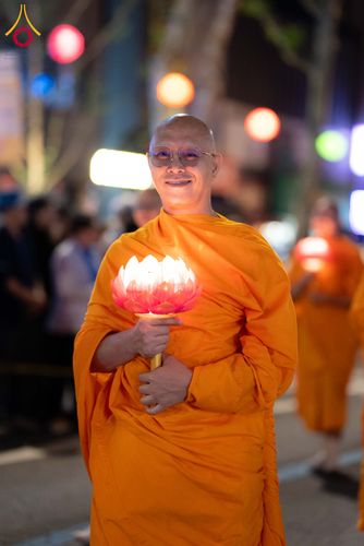 ภาพ No.328968:วันเสาร์ที่ 16 พฤษภาคม พ.ศ.2569 งานเทศกาลโคมวิสาขบูชานานาชาติ หรือ ยอนดึงฮเว  연등회 (Lotus Lantern Festival) ประจำปี 2569 ประเทศเกาหลีใต้