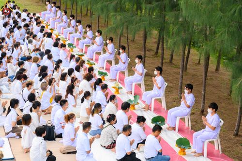 ภาพ No.82540:พิธีตัดปอยผมและปลงผมนาคธรรมทายาท ในโครงการอุปสมบทหมู่ธรรมทายาทพุทธศาสตร์สากล รุ่นที่ 7 (ภาคฤดูฝน) วันอาทิตย์ที่ 11 มิถุนายน พ.ศ. 2566 ณ  วัดพระธรรมกาย