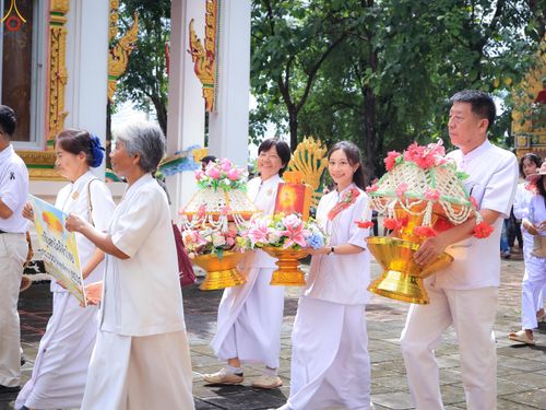 ภาพ No.283997:วันเสาร์ ที่ 1 พฤศจิกายน 2568 พิธีทอดกฐินสามัคคีทั่วไทย โดยคณะศิษยานุศิษย์ บูชาธรรม 81 ปี หลวงพ่อธัมมชโย ณ วัดทุ่งศาลา ต.บ้านเก่า อ.เมือง​กาญจนบุรี​ จ.กาญจนบุรี​