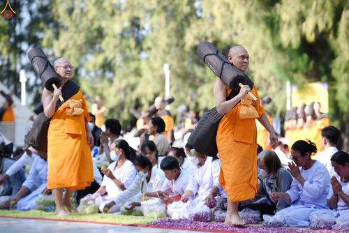 ภาพ No.292787:วันที่ 11 มกราคม พ.ศ. 2569 พิธีต้อนรับพระธรรมยาตรา ณ อนุสรณ์สถานลำดับที่ 3 สถานที่เกิดในเพศสมณะ วัดสองพี่น้อง อำเภอสองพี่น้อง จังหวัดสุพรรณบุรี ในโครงการธรรมยาตรา กตัญญูบูชา มหาปูชนียาจารย์ พระมงคลเทพมุนี(สด จนฺทสโร) พระผู้ปราบมาร อนุสรณ์สถาน 7 แห่ง ปีที