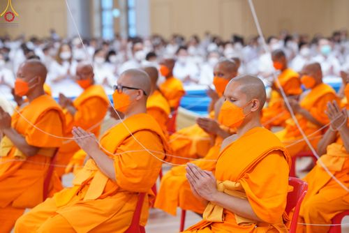 ภาพ No.84770:พิธีบรรจุพระบรมสารีริกธาตุภายในเกตุดอกบัวตูม องค์พระประธาน ณ ห้องแก้วสารพัดนึก 2 วัดพระธรรมกาย ในวันอาสาฬหบูชา อังคารที่ 1 สิงหาคม พ.ศ.2566