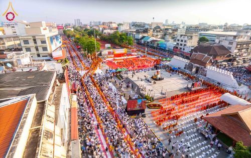 ภาพ No.312848:วันอาทิตย์ที่ 8 มีนาคม พ.ศ.2569 ทำบุญเมืองนครราชสีมา 558 ปี ตักบาตรพระ 10,000 รูป (ภาพชุดที่ 2)