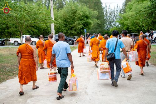 ภาพ No.238964:วันเสาร์ที่ 16 สิงหาคม พ.ศ. 2568 งานบุญประจำปี ครั้งที่ 20 พิธีทักษิณานุปทานแด่บรรพชน ตระกูลผ่องสวัสดิ์และหมู่ญาติที่ล่วงลับไปแล้ว ณ พระมหาเจดีย์ทัตตชีโว ศูนย์อบรมเยาวชนกาญจนบุรี