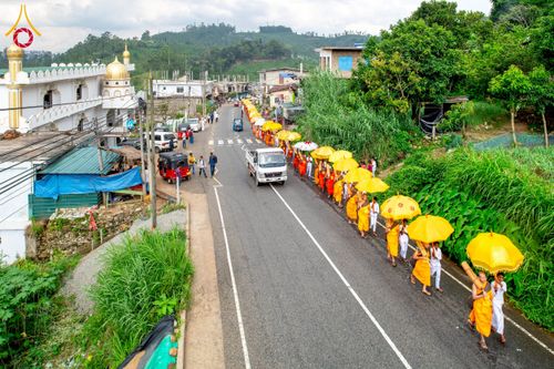 ภาพ No.226392:วันที่ 7-10 พฤษภาคม พ.ศ. 2568 โครงการเดินธรรมยาตรา สยาม-ลังกา ธรรมยาตรา ฉลองเทศกาลวิสาขบูชาแห่งชาติ ศรีลังกา บูชาธรรม 81 ปี หลวงพ่อธัมมชโย เมืองนูวราอิลิยา ประเทศศรีลังกา