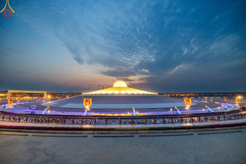 ภาพ No.120455:พิธีต้อนรับพระธรรมยาตรา ในโครงการธรรมยาตรา กตัญญูบูชา มหาปูชนียาจารย์ พระมงคลเทพมุนี(สด จนฺทสโร) พระผู้ปราบมาร อนุสรณ์สถาน 7 แห่ง ปีที่ 12 วันที่ 28 มกราคม พ.ศ. 2567 ณ วัดพระธรรมกาย จ.ปทุมธานี (ชุดที่ 2)