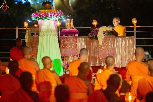 ภาพ No.119305:พิธีจุดประทีปถวายเป็นพุทธบูชา และบูชาธรรมมหาปูชนียาจารย์ พระมงคลเทพมุนี(สด จนฺทสโร) ในโครงการธรรมยาตราฯ วันที่ 26 มกราคม พ.ศ. 2567 ณ อาคารธรรมยาตรา กตัญญูบูชามหาปูชนียาจารย์ ตรงข้ามวัดปากน้ำภาษีเจริญ จ.กรุงเทพมหานคร