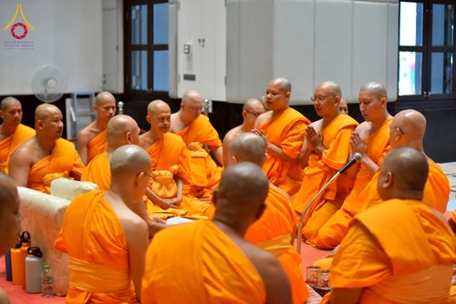 ภาพ No.244925:วันเสาร์ที่ 6 กันยายน พ.ศ. 2568 พิธีถวายบาตร บรรพชา อุปสมบทของนาคธรรมทายาท โครงการอุปสมบทหมู่บูชาธรรมครบรอบ 108 ปี  วันครูผู้ค้นพบวิชชาธรรมกาย ณ โบสถ์พระไตรปิฎก วัดพระธรรมกาย