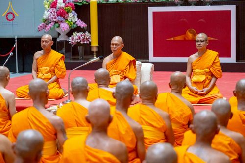 ภาพ No.277868:วันเสาร์ที่ 6 ธันวาคม พ.ศ. 2568 พิธีบรรพชาอุปสมบทและพิธีถวายบาตร โครงการอุปสมบทบูชาธรรมมหาปูชนียาจารย์ ประจำปี พ.ศ.2568 โครงการบวชพระนานาชาติ AEC และ WAB รุ่น CEO (นักบริหาร) รุ่นที่ 5 ณ มหาธรรมกายเจดีย์ วัดพระธรรมกาย