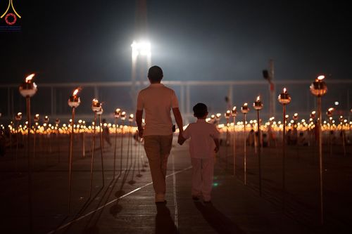 ภาพ No.125157:พิธีเวียนประทักษิณและจุดมาฆประทีป (ชุดที่ 2) ในวันมาฆบูชา เสาร์ที่ 24 กุมภาพันธ์ พ.ศ. 2567 ณ พระมหาธรรมกายเจดีย์ วัดพระธรรมกาย