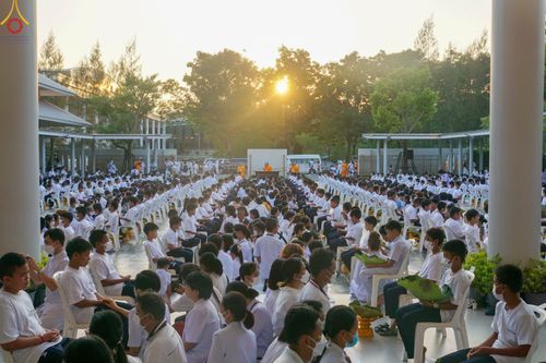ภาพ No.78418:พิธีตัดปอยผม โครงการหน่อแก้วเปรียญธรรมรุ่นที่ 11  วันที่ 26 มีนาคม พ.ศ.2566  ณ หมู่กุฏิสามเณร อาคารค่ายจองแชมป์ วัดพระธรรมกาย