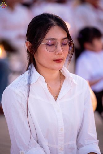 ภาพ No.307976:วันที่ 31 มกราคม พ.ศ. 2569 พิธีจุดประทีปธรรมถวายเป็นพุทธบูชา  และบูชาธรรมมหาปูชนียาจารย์ (ภาพชุดที่ 3) ณ วัดพระธรรมกาย ปทุมธานี ในโครงการธรรมยาตรา กตัญญูบูชา มหาปูชนียาจารย์ พระมงคลเทพมุนี(สด จนฺทสโร) พระผู้ปราบมาร อนุสรณ์สถาน 7 แห่ง ปีที่ 14