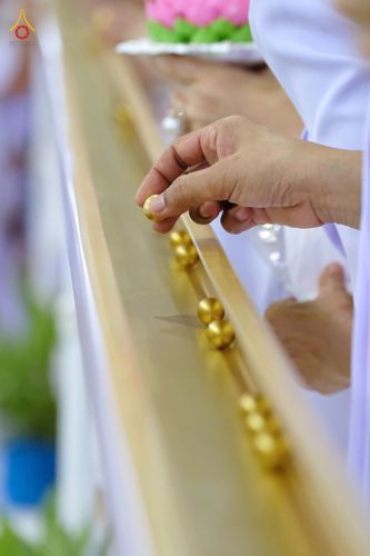 ภาพ No.81660:พิธีหล่อพระประธานเพื่อประดิษฐาน ณ ห้องแก้วสารพัดนึก 2 เนื่องในวันวิสาขบูชา วันเสาร์ที่ 3 มิถุนายน 2566 ณ วัดพระธรรมกาย จ.ปทุมธานี