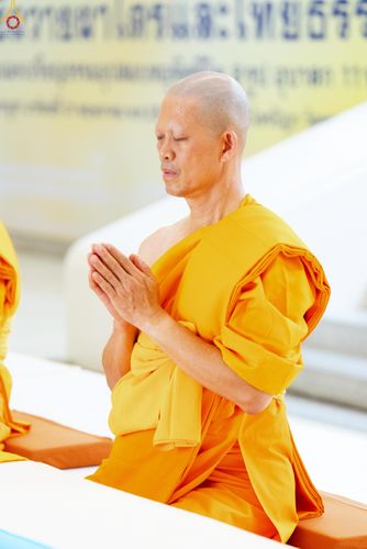 ภาพ No.330828:วันวิสาขบูชา อาทิตย์ที่ 31 พฤษภาคม พ.ศ.2569 พิธีบรรพชาสามเณรอุบาสก 11 ท่าน , พิธีถวายบาตรผ้าไตร และจตุปัจจัยไทยธรรม แด่สามเณร , พิธีอุปสมบทอุทิศชีวิต , พิธีกล่าวคำกัปปิยภัณฑ์  ณ อุโบสถพระไตรปิฎก วัดพระธรรมกาย จังหวัดปทุมธานี