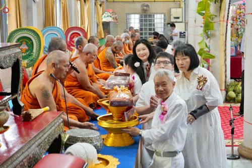 ภาพ No.283026:วันที่ 1 พฤษจิกายน พุทธศักราช 2568 พิธีทอดกฐินสามัคคีทั่วไทย 30,000 วัด  โดยคณะศิษยานุศิษย์ บูชาธรรม 81 ปี  หลวงพ่อธัมมชโย ณ วัดบางพูดนอก อ.ปากเกร็ด จ.นนทบุรี