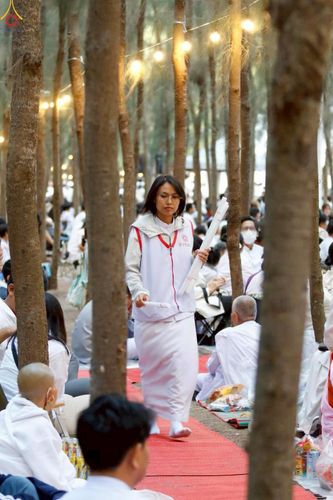 ภาพ No.300574:ภาพเบื้องหลังอาสาสมัครรวมใจ ชุดที่ 3 ในโครงการธรรมยาตรา กตัญญูบูชา มหาปูชนียาจารย์ พระมงคลเทพมุนี(สด จนฺทสโร) พระผู้ปราบมาร อนุสรณ์สถาน 7 แห่ง ปีที่ 14