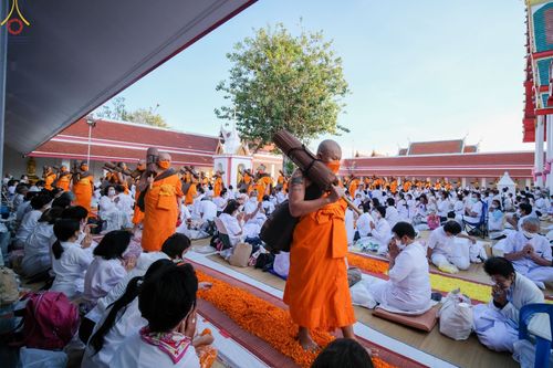 ภาพ No.70924:พิธีต้อนรับพระธรรมยาตรา ในโครงการธรรมยาตรากตัญญูบูชา มหาปูชนียาจารย์ พระมงคลเทพมุนี(สด จนฺทสโร) พระผู้ปราบมาร อนุสรณ์สถาน 7 แห่ง ปีที่ 11 วันที่ 14 มกราคม พ.ศ. 2566 ณ อนุสรณ์สถานลำดับที่ 3 สถานที่เกิดในเพศสมณะ วัดสองพี่น้อง อ.สองพี่น้อง จ.สุพรรณบุรี