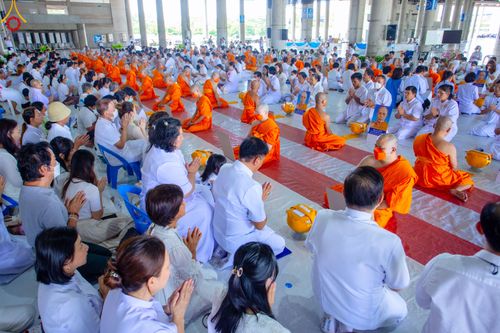 ภาพ No.87864:พิธีบรรพชาอุปสมบท ในโครงการอุปสมบทหมู่บูชาธรรม วันครูผู้ค้นพบวิชชาธรรมกาย ณ วัดพระธรรมกาย ในวันเสาร์ที่ 16 กันยายน พ.ศ.2566