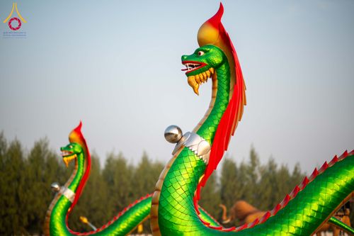 ภาพ No.299859:วันที่ 19 มกราคม พ.ศ.2569 พระธรรมยาตราปฏิบัติธรรมและถ่ายภาพหมู่ประวัติศาสตร์ ณ อนุสรณ์สถานลำดับที่ 5 สถานที่เผยแผ่วิชชาธรรมกายครั้งแรก  อนุสรณ์สถานบางปลาวัดบางปลา อ.บางเลน จ.นครปฐม ในโครงการธรรมยาตรา กตัญญูบูชา มหาปูชนียาจารย์ พระมงคลเทพมุนี(สด จนฺทสโร) 