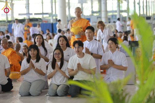 ภาพ No.321455:วันเสาร์ที่ 11 เมษายน พ.ศ.2569 พิธีขอบรรพชา พิธีขอสรณคมณ์และศีล, พิธีถวายบาตร พิธีอุปสมบท โครงการอุปสมบทหมู่ บูชาธรรมหลวงพ่อธัมมชโย พ.ศ.2569 โครงการอุปสมบทหมู่ธรรมทายาท ระดับอุดมศึกษา รุ่น 53 (ภาคฤดูร้อน) ณ วัดพระธรรมกาย ปทุมธานี