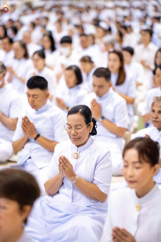 ภาพ No.337915:วันอาทิตย์ต้นเดือน 5 กรกฎาคม พ.ศ.2569 พิธีบูชาข้าวพระ ณ สภาธรรมกายสากล วัดพระธรรมกาย