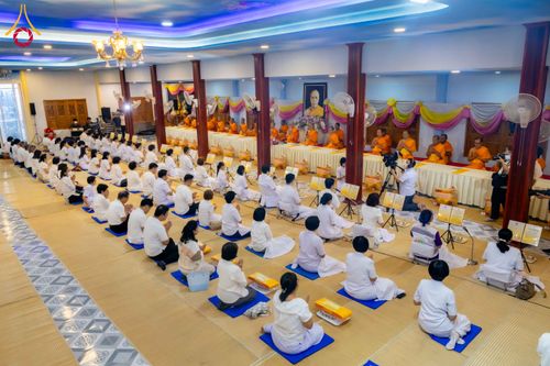 ภาพ No.295562:วันที่ 16 มกราคม พ.ศ. 2569 พิธีถวายภัตตาหารเป็นสังฆทาน แด่พระธรรมยาตรา ณ วัดโบสถ์บน ต.บางคูเวียง จ.นนทบุรี อนุสรณ์สถานลำดับที่ 4 สถานที่เกิดด้วยกายธรรม ในโครงการธรรมยาตรา กตัญญูบูชา มหาปูชนียาจารย์ พระมงคลเทพมุนี(สด จนฺทสโร) พระผู้ปราบมาร อนุสรณ์สถาน 7 แ