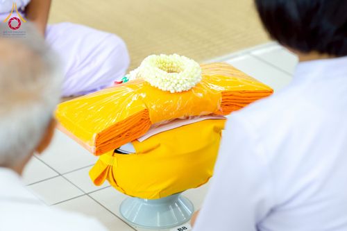 ภาพ No.256164:วันที่ 4 ตุลาคม พ.ศ. 2568 พิธีบรรพชาอุปสมบท  โครงการอุปสมบทหมู่บูชาธรรม 141 ปี  พระมงคลเทพมุนี (สด จนฺทสโร) ณ โบสถ์พระไตรปิฏก วัดพระธรรมกาย จ.ปทุมธานี