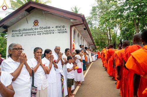 ภาพ No.140114:PhotoStory มหาศรัทธา ธรรมยาตราศรีลังกา EP.3  โครงการสยาม-ลังกา ธรรมยาตรา ฉลองเทศกาลวิสาขบูชาแห่งชาติ ศรีลังกา  บูชาธรรม 80 ปีหลวงพ่อธัมมชโย เส้นทางจาก เมืองดัมบูลลา ไปยัง เมืองมาตะเล  ตั้งแต่วันที่ 17-20 พฤษภาคม พ.ศ. 2567