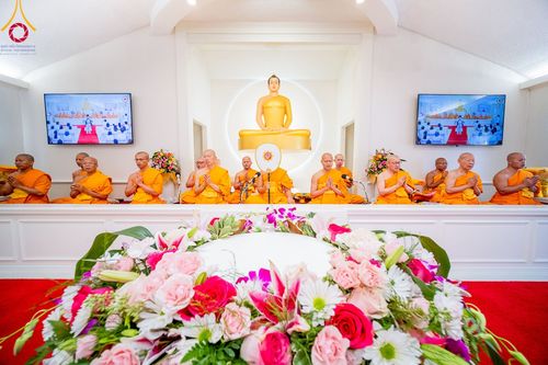 ภาพ No.100747:พิธีทอดกฐินบรมจักรพรรดิสร้างทุกสิ่ง  ณ วัดพระธรรมกายนิวเจอร์ซี ประเทศสหรัฐอเมริกา วันอาทิตย์ ที่ 19 พฤศจิกายน พ.ศ 2566