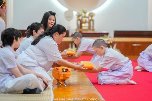 ภาพ No.149359:วัดพระธรรมกายลอนดอน สหราชอาณาจักร  ได้จัดพิธีบรรพชาสามเณรยุวธรรมทายาท  ในวันจันทร์ที่ 12 สิงหาคม พ.ศ. 2567