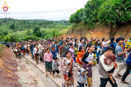 ภาพ No.173257:พิธีทอดกฐินต่างประเทศ ในนามหลวงพ่อธัมมชโย ณ วัดสิริวิเวก เพื่อถวายที่ดินส่วนขยาย 200 ไร่ แขวงจำปาสัก สปป. ลาว วันพุธที่ 30 ตุลาคม พ.ศ. 2567