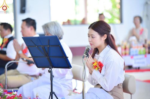 ภาพ No.217535:วันอาทิตย์ที่ 13 เมษายน พ.ศ. 2568 พิธีตักบาตรฉลองสามเณรใหม่ ศูนย์ปฏิบัติธรรมเขาคิชฌกูฏ โครงการบรรพชาสามเณรภาคฤดูร้อน