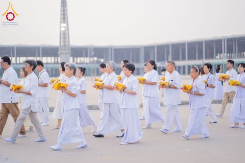 ภาพ No.63116:โครงการอุปสมบทหมู่ บูชาธรรมหลวงพ่อธัมมชโย พ.ศ.2567 ณ ลานธรรม พระมหาธรรมกายเจดีย์ วัดพระธรรมกาย วันที่ 13 เมษายน พ.ศ.2567