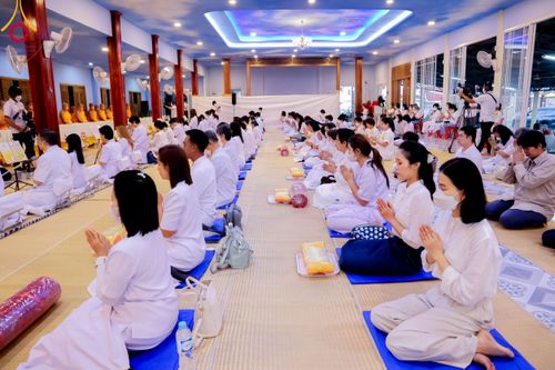 ภาพ No.114455:พิธีถวายภัตตาหารเป็นสังฆทาน แด่คณะพระธรรมยาตรา ปีที่ 12 วันที่ 18 มกราคม พ.ศ. 2567 ณ วัดโบสถ์(บน) บางคูเวียง จ.นนทบุรี