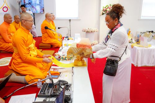 ภาพ No.98132:พิธีทอดกฐินสมปรารถนา วัดพระธรรมกายบอสตัน รัฐแมสซาชูเสตส์ ประเทศสหรัฐอเมริกา วันที่ 19 พฤศจิกายน พ.ศ. 2566