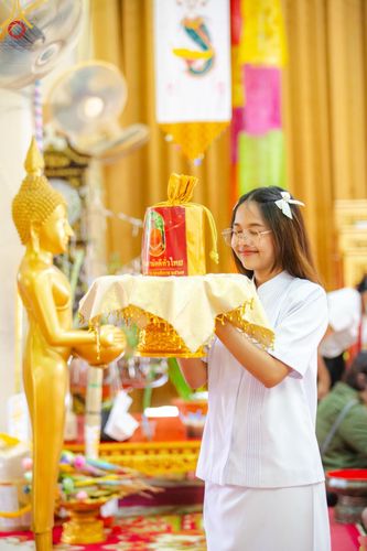 ภาพ No.164980:พิธีทอดกฐิน ณ วัดกลางเกาะระกำ ต.บ้านสร้าง อ.บางปะอิน จ.พระนครศรีอยุธยา ในโครงการกฐินสามัคคีทั่วไทย 30,000 วัด บูชาธรรม 80 ปี หลวงพ่อธัมมชโย โดยคณะศิษยานุศิษย์วัดพระธรรมกาย วันที่ 20 ตุลาคม พ.ศ. 2567