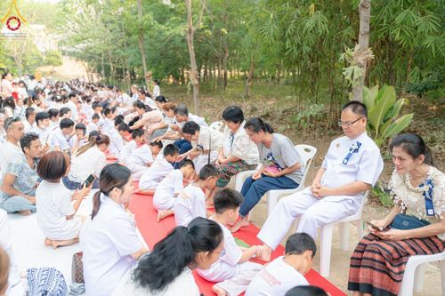 ภาพ No.135025: พิธีบรรพชาสามเณร  พิธีตักบาตรฉลองสามเณรใหม่ วันที่ 1 เมษายน พ.ศ.2567 ในโครงการบรรพชาสามเณรฟื้นฟูพระพุทธศาสนาทั่วไทย ณ ศูนย์ปฏิบัติธรรมแก้วเมืองเลย