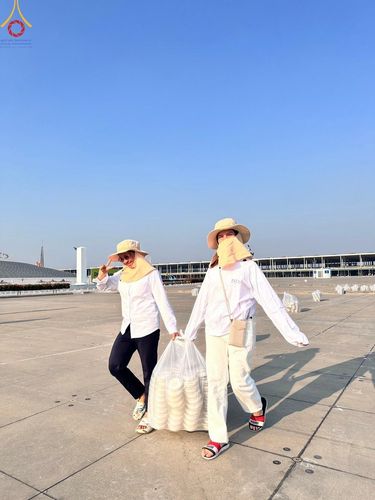 ภาพ No.59615:V.39 ทุ่มสุดใจ ธรรมชัย 80 ปี การเตรียมงาน การปฏิบัติงาน ของเจ้าหน้าที่หน่วยงานต่างๆ เพื่อพิธีฉลองอายุวัฒนมงคล 80 ปี หลวงพ่อธัมมชโย และรับถวายมหาสังฆทาน 10,000 กว่าวัดทั่วประเทศ ในวันคุ้มครองโลก จันทร์ที่ 22 เมษายน พ.ศ. 2567