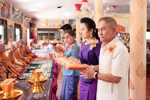 ภาพ No.100486:พิธีทอดกฐินสามัคคีทั่วไทย 5,000 วัด ณ วัดโป่งสะเก็ด จ.ชลบุรี วันที่ 26 พฤศจิกายน พ.ศ. 2566