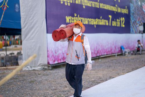 ภาพ No.112427:V.11 สามารถ การเตรียมงาน เก็บงาน การรับบุญของเจ้าหน้าที่หน่วยงานต่างๆ เพื่อโครงการธรรมยาตรา กตัญญูบูชา มหาปูชนียาจารย์ พระมงคลเทพมุนี (สด จนฺทสโร) พระผู้ปราบมาร อนุสรณ์สถาน 7 แห่ง ปีที่ 12 ระหว่างวันที่ 2 - 31 มกราคม พ.ศ.2567