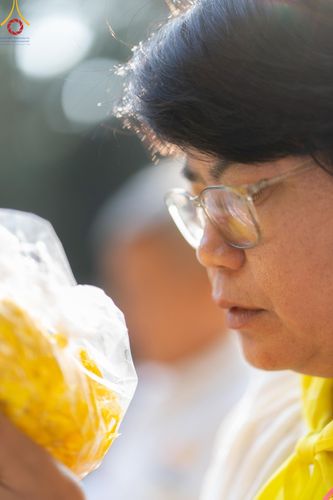 ภาพ No.188735:พิธีต้อนรับพระธรรมยาตรา ในโครงการธรรมยาตรา กตัญญูบูชา มหาปูชนียาจารย์ พระมงคลเทพมุนี(สด จนฺทสโร) พระผู้ปราบมาร อนุสรณ์สถาน 7 แห่ง ปีที่ 13 วันที่ 3 มกราคม พ.ศ. 2568 ณ อนุสรณ์สถานมหาวิหารพระมงคลเทพมุนี (โลตัสแลนด์) อ.สองพี่น้อง จ.สุพรรณบุรี